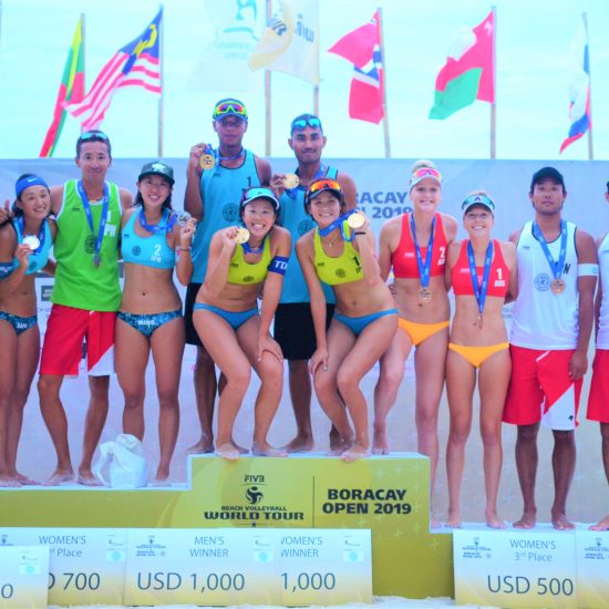 石坪/柴組が金メダル。日本勢が表彰台に上がった「FIVBワールドツアー1-star ボラカイオープン」。